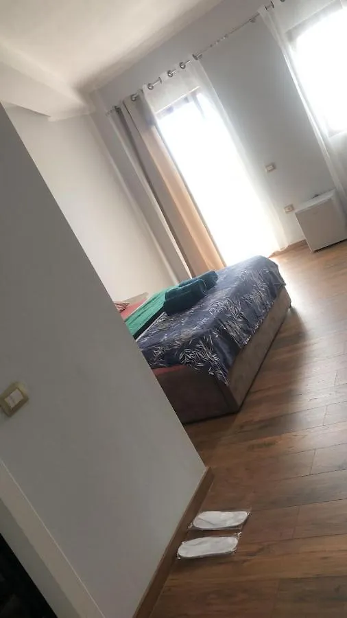 Razem Lendina E Qete Hotel