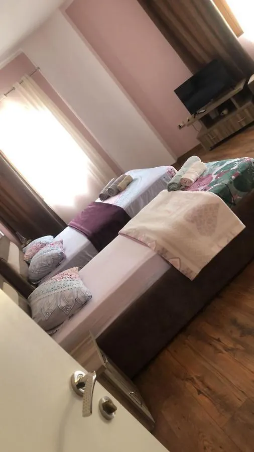 Razem Lendina E Qete Hotel