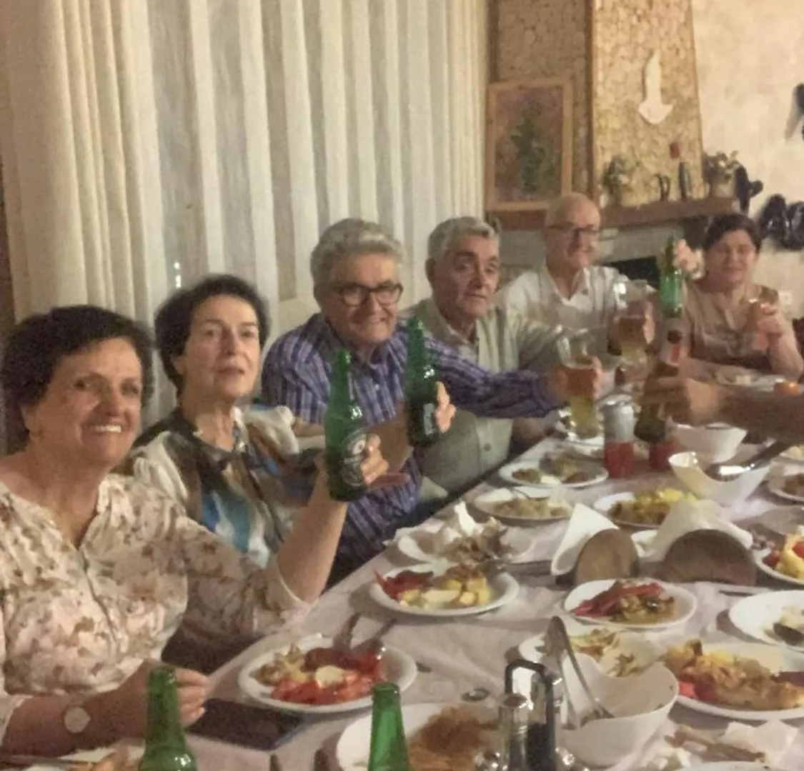 Razem Lendina E Qete Hotel Albania