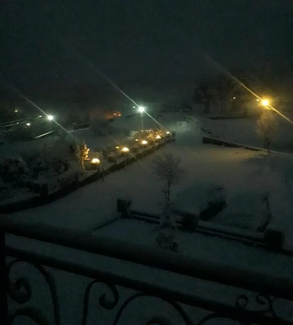 Razem Lendina E Qete Hotel