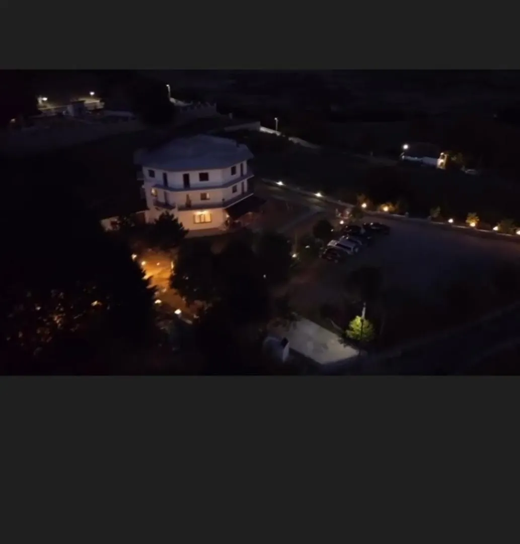 Razem Lendina E Qete Hotel Albania