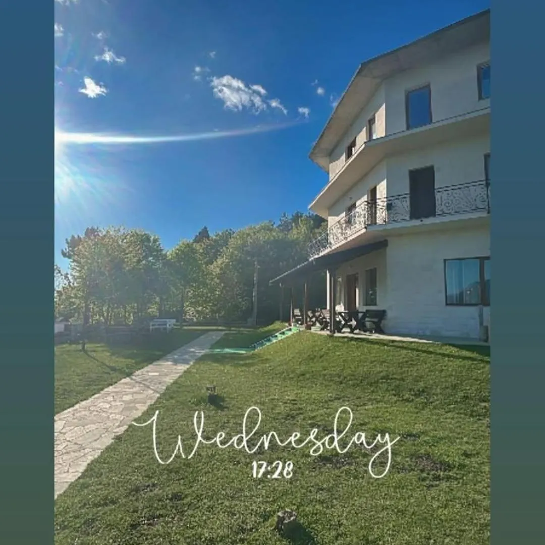 Razem Lendina E Qete Hotel